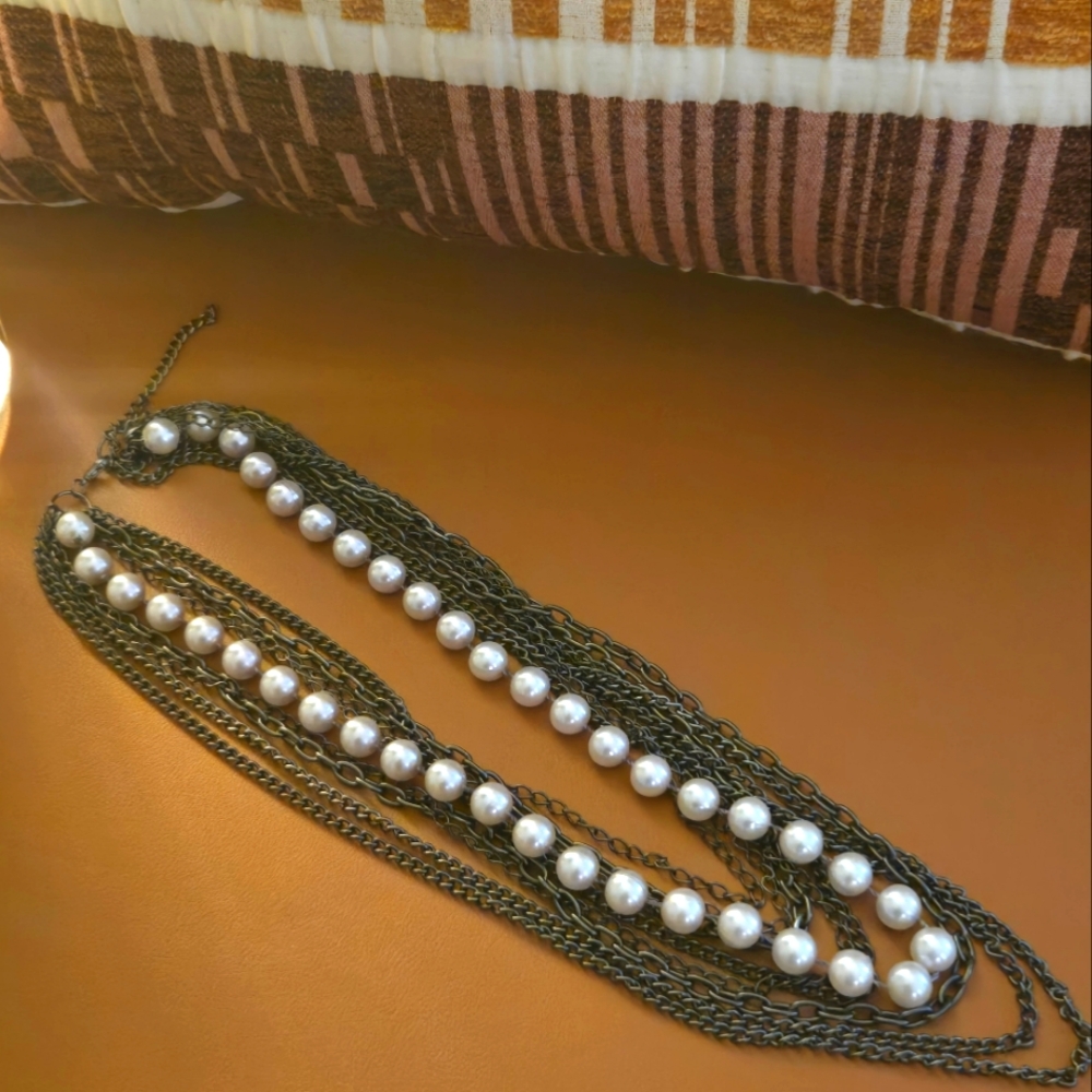 Pewter and pearl necklace